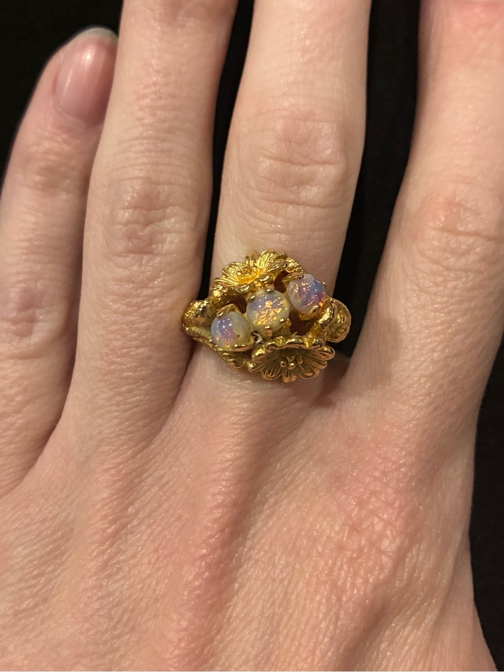 Vintage Avon Glass Opal Floral Cocktail Ring